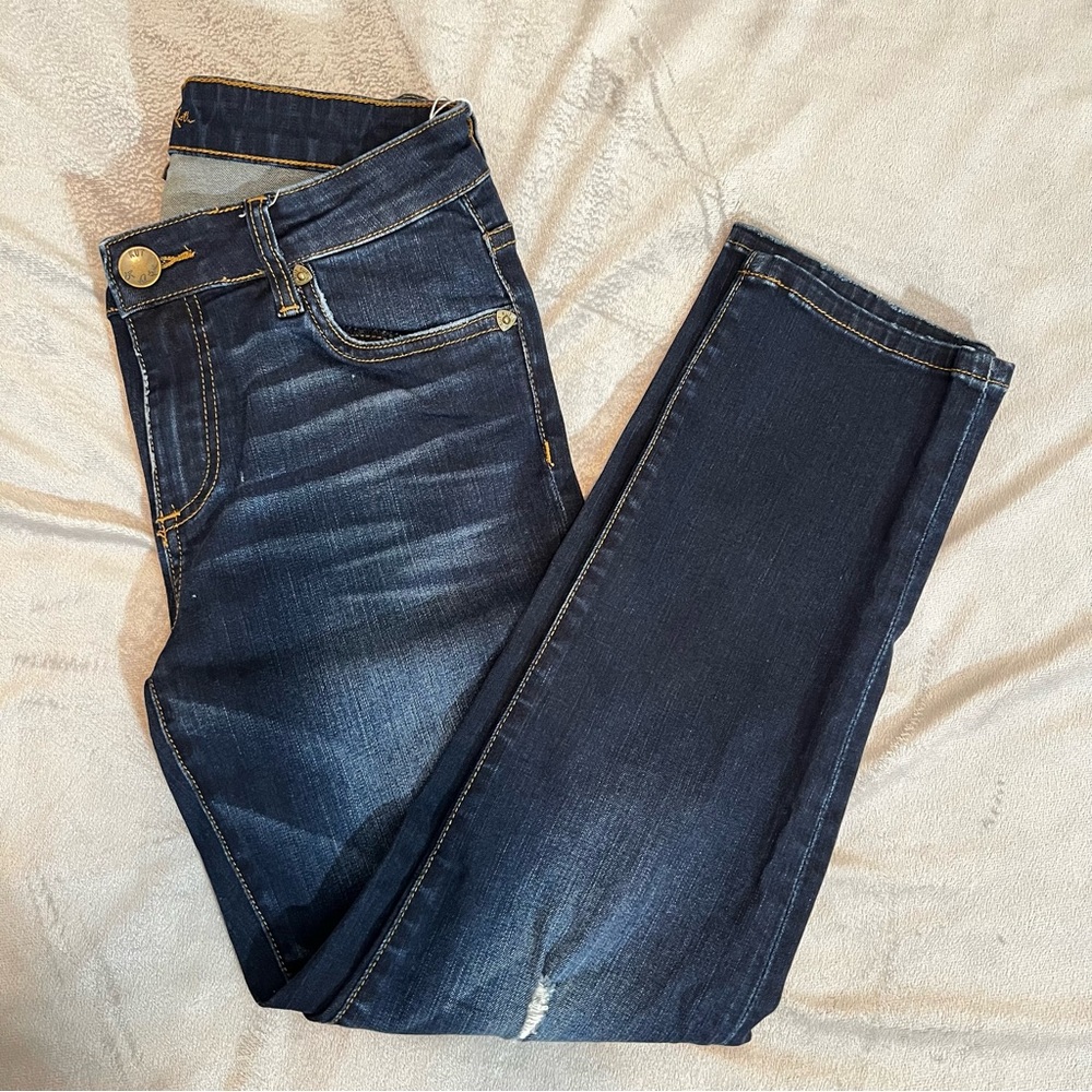 Kut from the Kloth Reese Ankle Straight Leg Jeans Distressed EUC - Picture 3 of 7